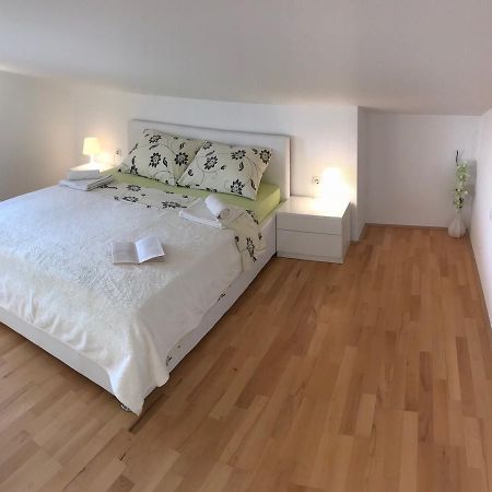 Apartmani Zuzic Крк Экстерьер фото