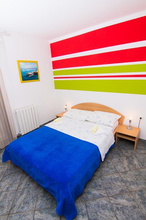 Apartmani Zuzic Крк Номер фото