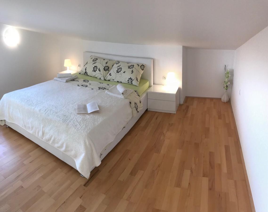 Apartmani Zuzic Крк Экстерьер фото
